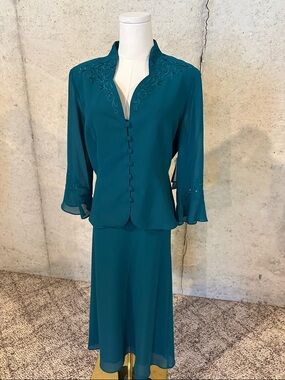 Emerald Green Chiffon Skirt & Jacket Set Danny & Nicole Size 10 Formal Vintage
